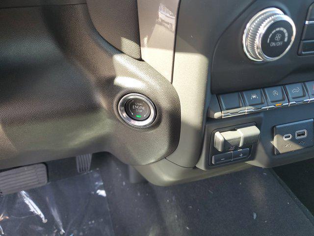 Photo of 2025 Summit White GMC Sierra 1500