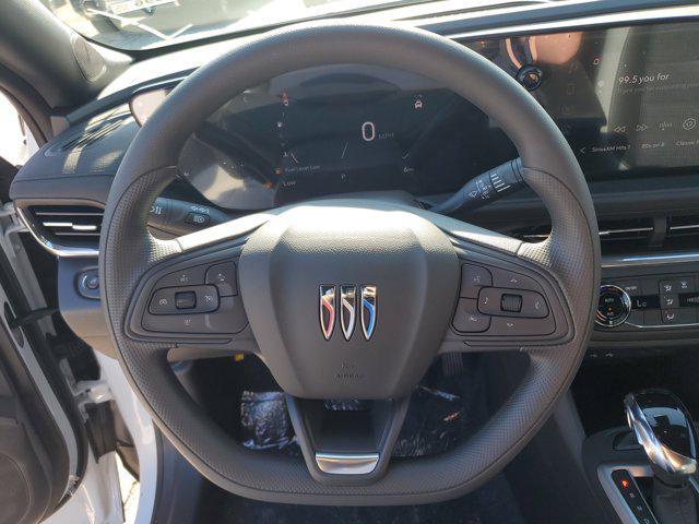 Photo of 2025 Summit White Buick Envista