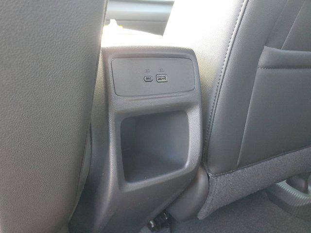 Photo of 2025 Summit White Buick Envista