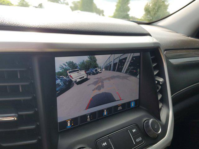 Photo of 2023 Summit White GMC Acadia