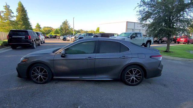 Photo of 2022 Predawn Gray Mica Toyota Camry