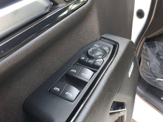 Photo of 2024 Summit White GMC Sierra 2500