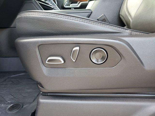 Photo of 2024 White Frost Tricoat GMC Sierra 3500