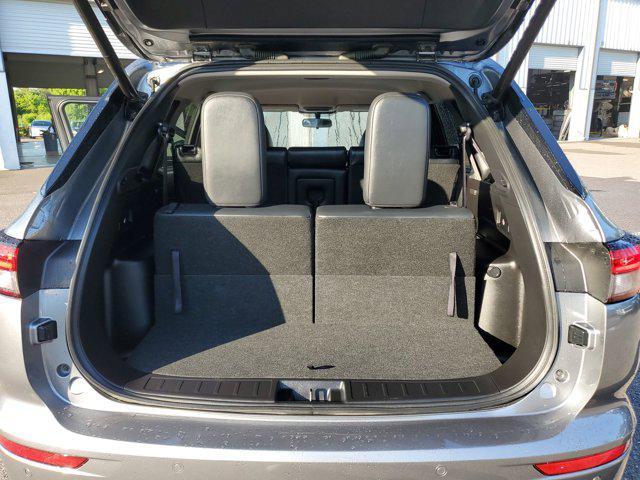 Photo of 2024 Mercury Gray Metallic Mitsubishi Outlander