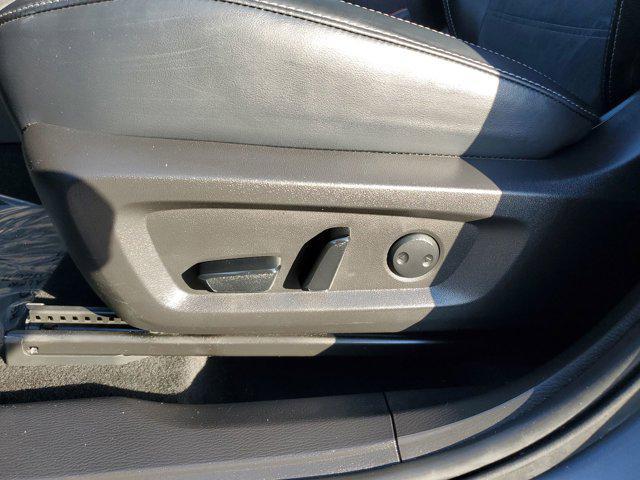 Photo of 2024 Mercury Gray Metallic Mitsubishi Outlander