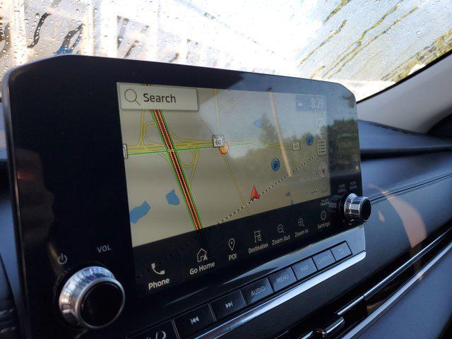 Photo of 2024 Mercury Gray Metallic Mitsubishi Outlander