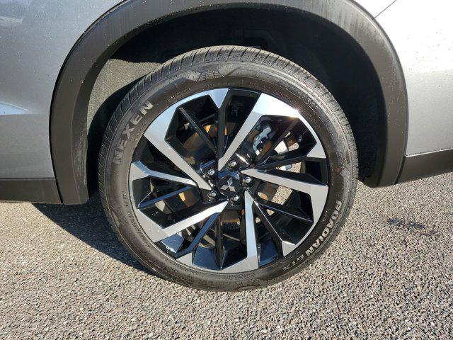 Photo of 2024 Mercury Gray Metallic Mitsubishi Outlander