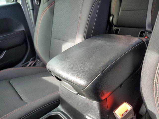 Photo of 2020 Granite Crystal Metallic Clearcoat Jeep Gladiator