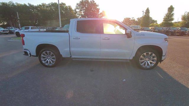 Photo of 2021 Iridescent Pearl Tricoat Chevrolet Silverado 1500