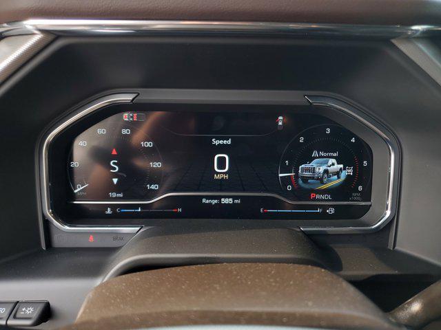 Photo of 2025 White Frost Tricoat GMC Sierra 2500