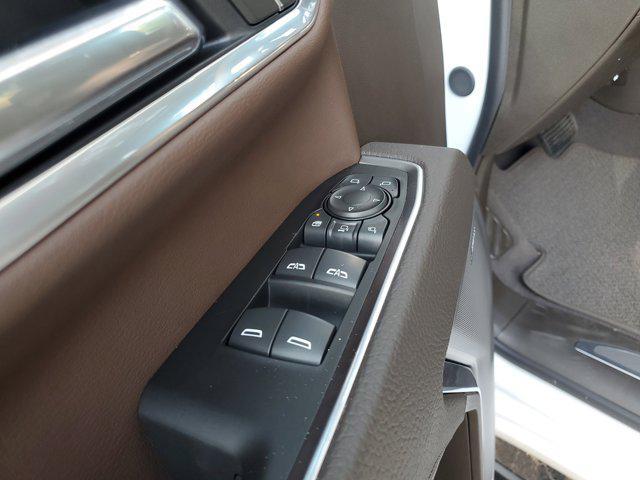 Photo of 2025 White Frost Tricoat GMC Sierra 2500