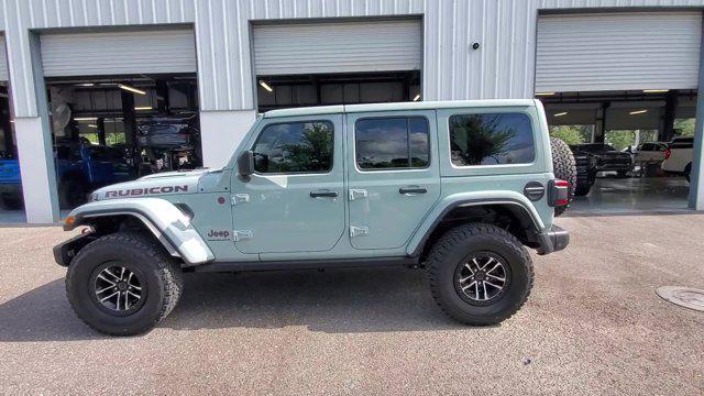 Photo of 2024 Earl Clearcoat Jeep Wrangler