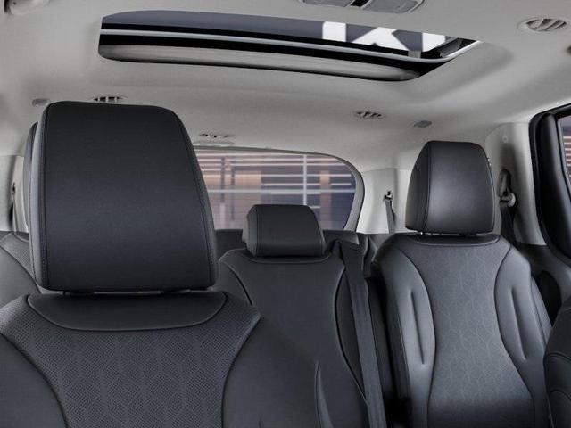 Photo of 2026 Ceramic Silver Kia Carnival Hybrid