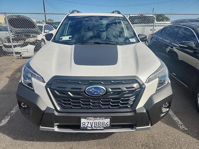 Photo of 2022 Crystal White Pearl Subaru Forester