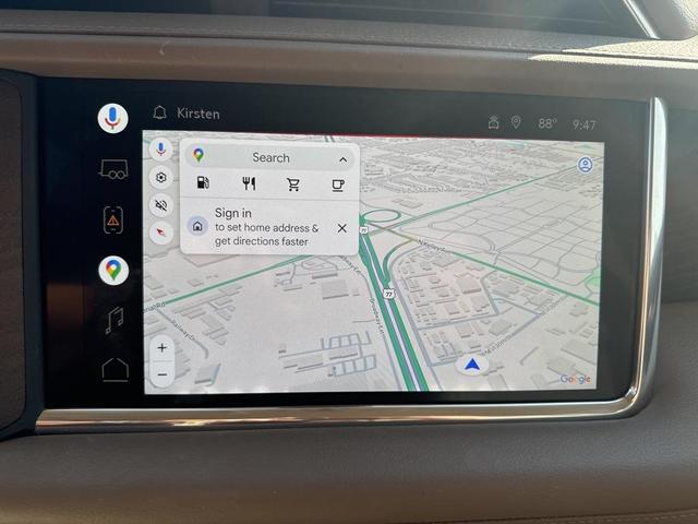 Photo of 2022 White Frost Tri-Coat GMC Yukon XL