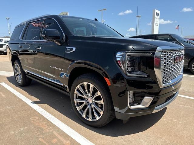 Photo of 2022 Black GMC Yukon