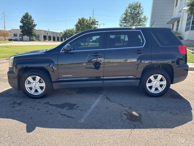 Photo of 2016 Black GMC Terrain
