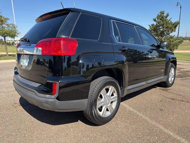 Photo of 2016 Black GMC Terrain