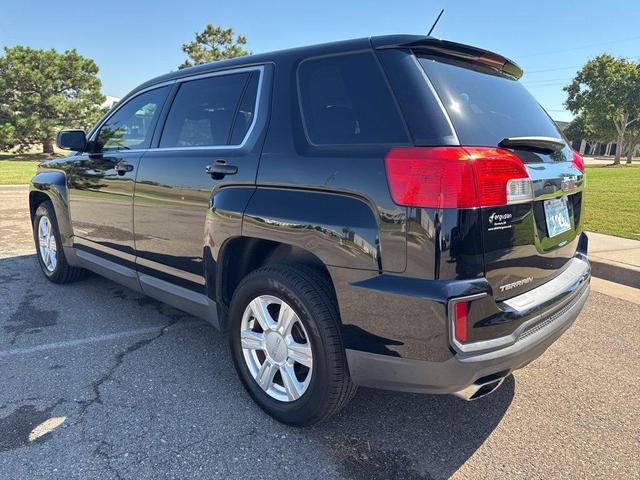 Photo of 2016 Black GMC Terrain