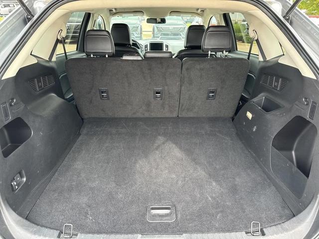 Photo of 2024 Silver Metallic Ford Edge