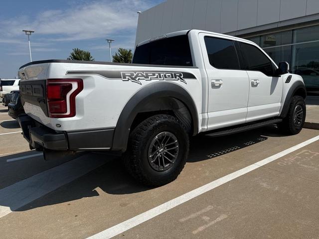 Photo of 2019 Oxford White Ford F-150