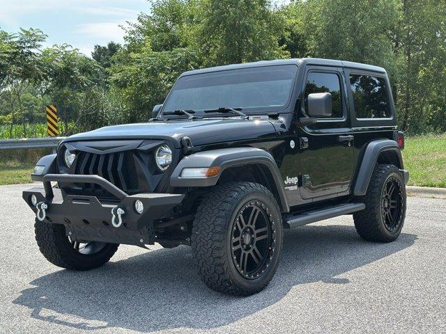 Photo of 2021 Black Clearcoat Jeep Wrangler