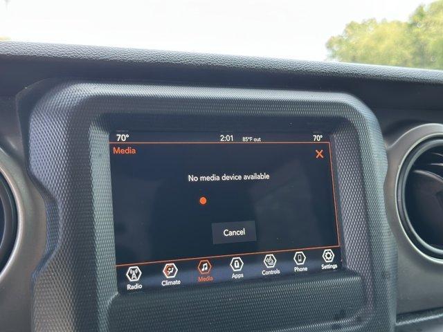Photo of 2021 Black Clearcoat Jeep Wrangler
