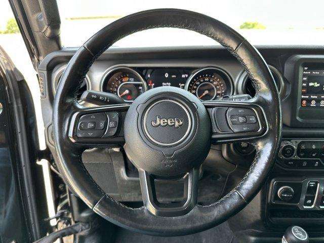 Photo of 2021 Black Clearcoat Jeep Wrangler