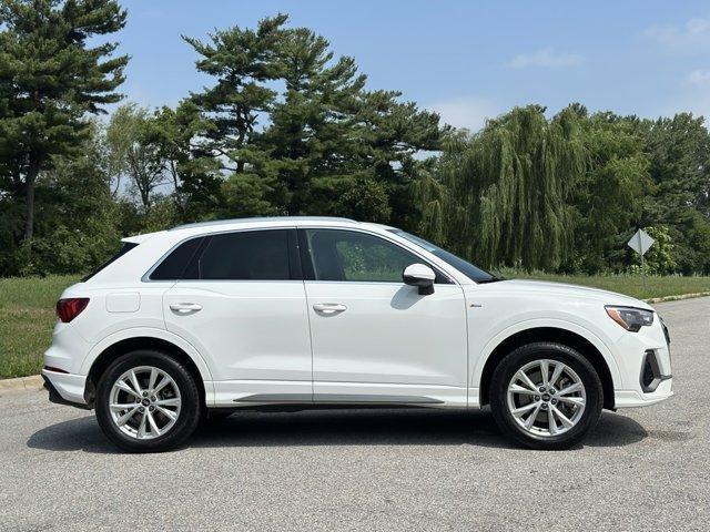 Photo of 2022 Ibis White Audi Q3