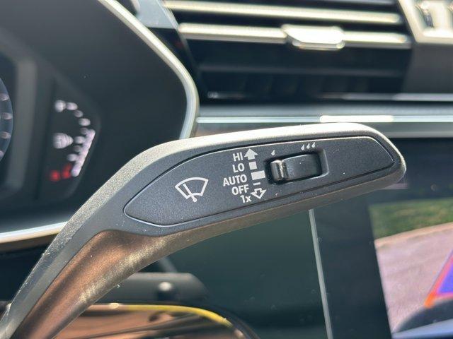 Photo of 2022 Ibis White Audi Q3