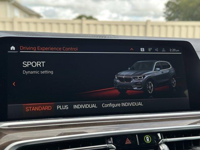 Photo of 2022 Arctic Gray Metallic BMW X5