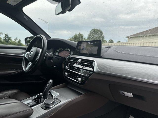 Photo of 2017 Carbon Black Metallic BMW 530