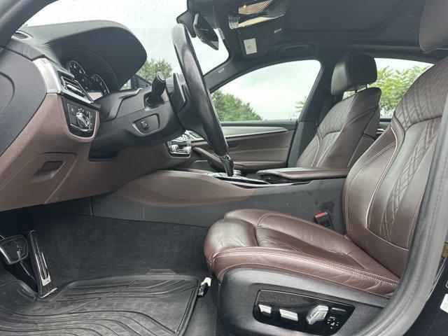 Photo of 2017 Carbon Black Metallic BMW 530