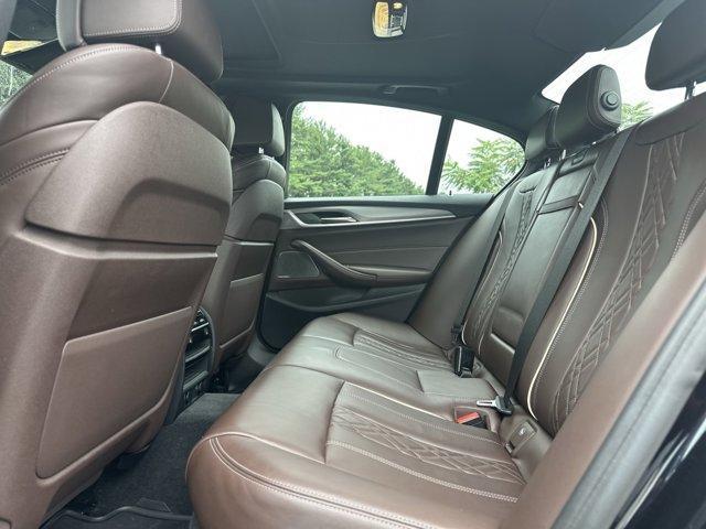Photo of 2017 Carbon Black Metallic BMW 530