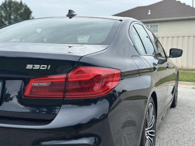 Photo of 2017 Carbon Black Metallic BMW 530