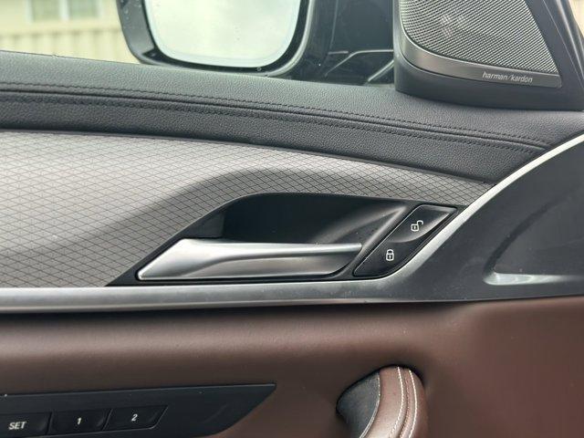 Photo of 2017 Carbon Black Metallic BMW 530
