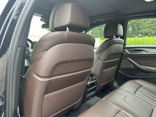 Photo of 2017 Carbon Black Metallic BMW 530