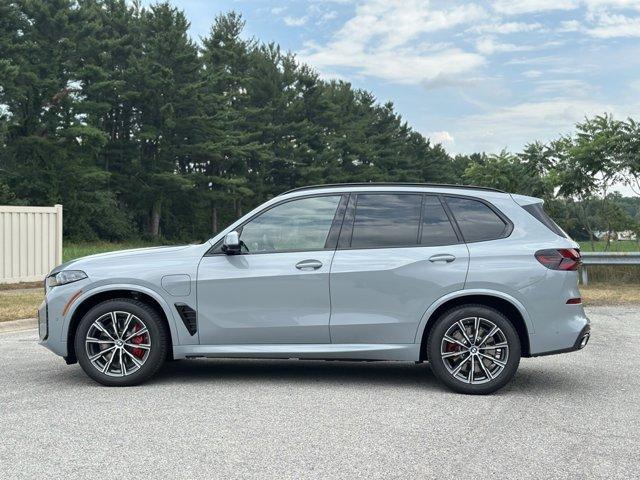 Photo of 2026 Brooklyn Gray Metallic BMW X5 PHEV