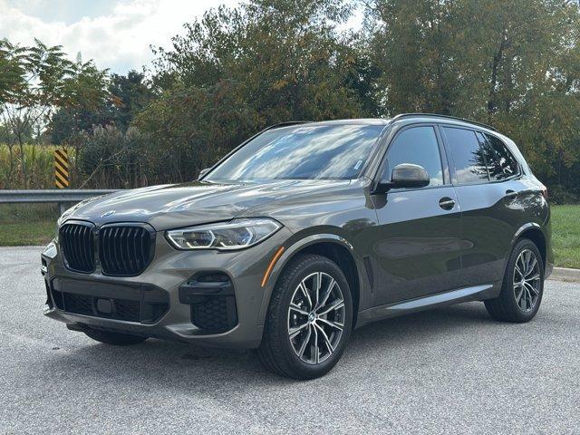 Photo of 2022 Manhattan Green Metallic BMW X5