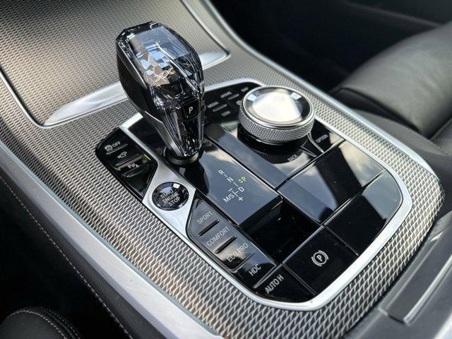 Photo of 2022 Manhattan Green Metallic BMW X5