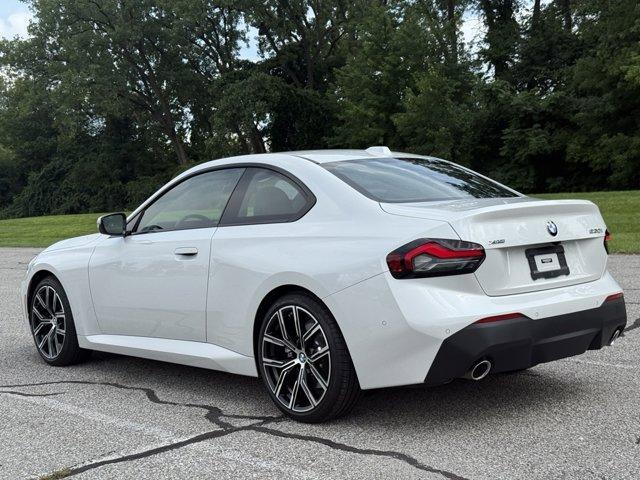 Photo of 2023 Mineral White Metallic BMW 230