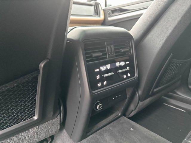 Photo of 2024 White Porsche Cayenne