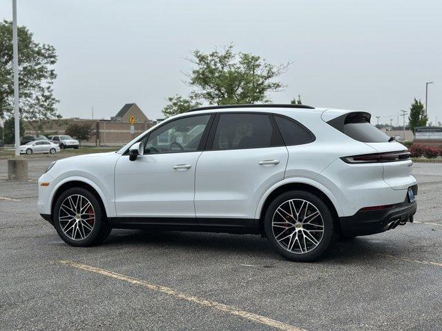 Photo of 2024 White Porsche Cayenne
