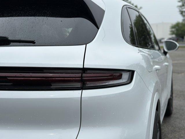 Photo of 2024 White Porsche Cayenne