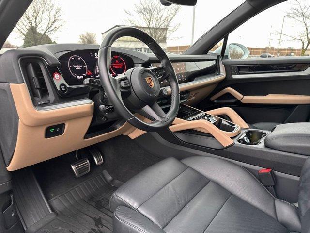 Photo of 2024 White Porsche Cayenne