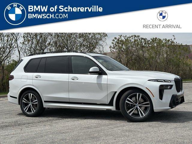 Photo of 2025 Mineral White Metallic BMW X7