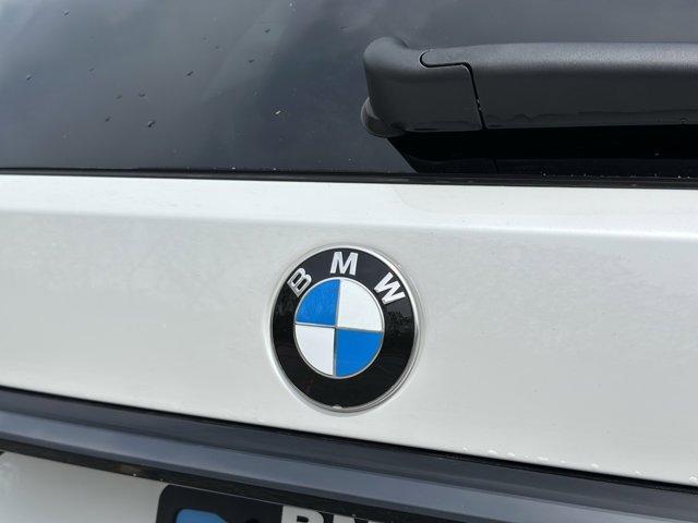 Photo of 2025 Mineral White Metallic BMW X7