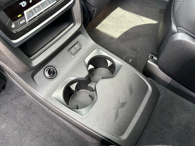 Photo of 2025 Mineral White Metallic BMW X7