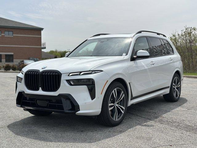 Photo of 2025 Mineral White Metallic BMW X7