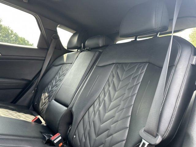 Photo of 2024 Gravity Gray Kia Sportage